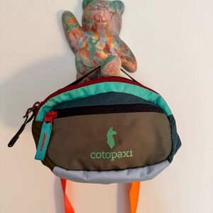Cotopaxi Kapai 1.5 L Del Dia Hip Pack Waist Bag